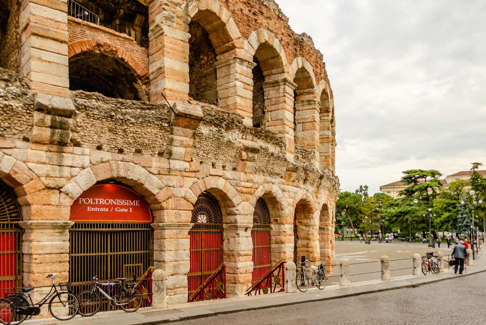 Visita Guidata all’Arena di Verona: dai Combattimenti dei Gladiatori all’Opera Lirica
