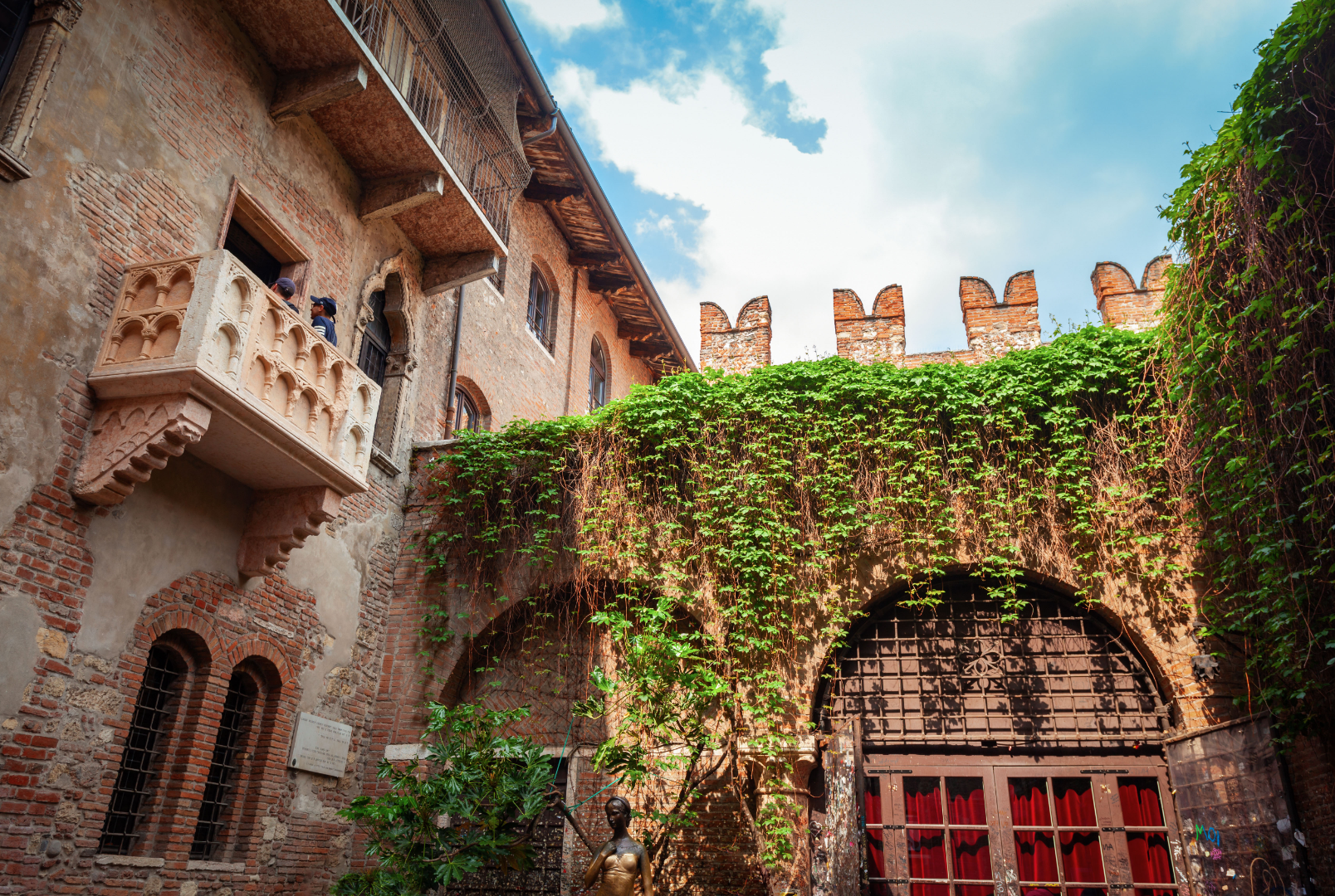 Guided Tour of Juliet’s House: Where Love Becomes Legend (English)
