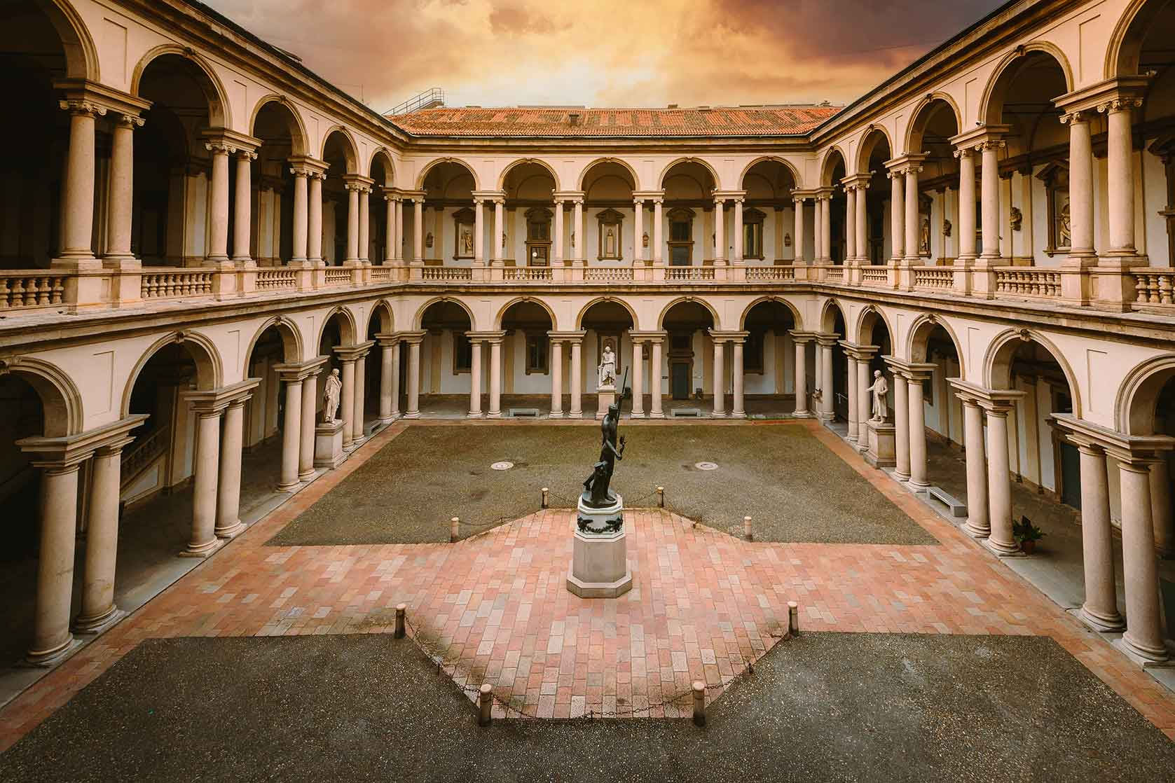 Dalla Luce di Raffaello all’Ombra di Caravaggio: Visita Guidata a Brera